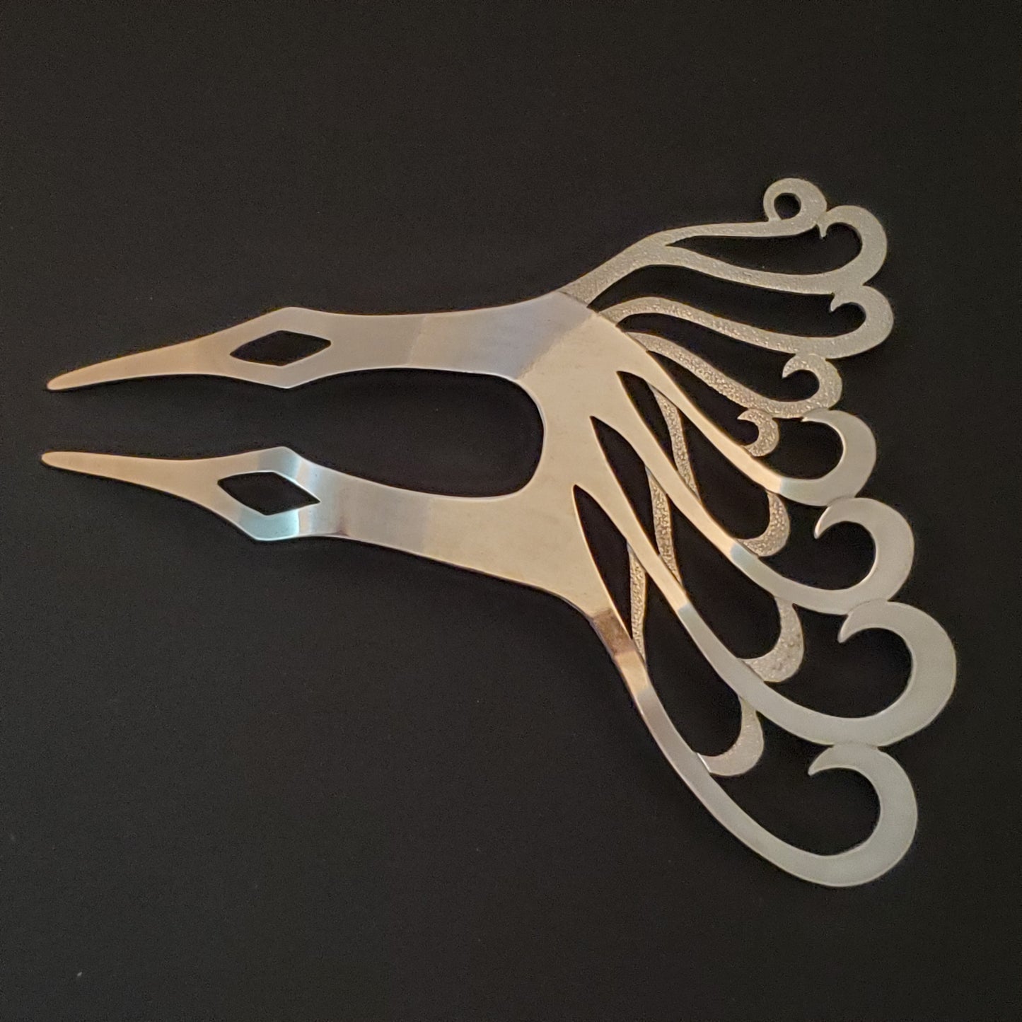 wave and butterfly tuft of hair kanzashi