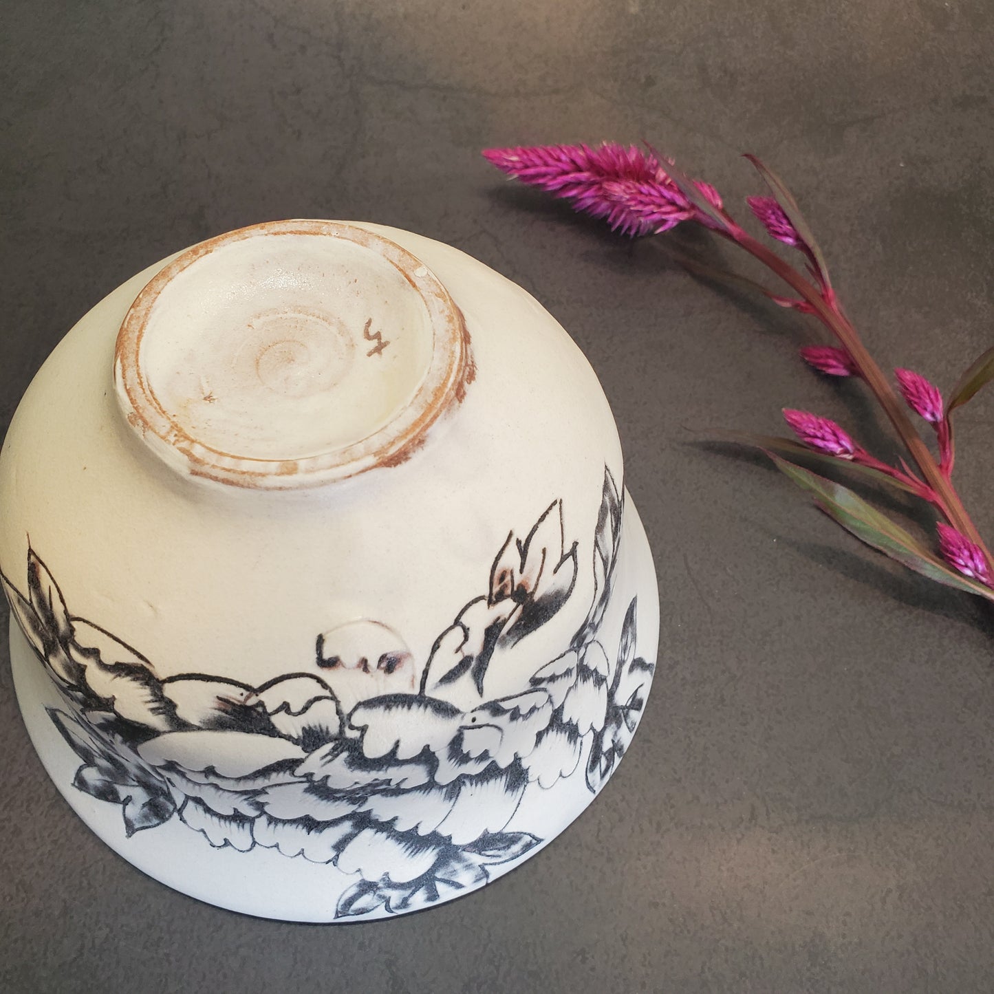 掻き落としbowl「牡丹」
