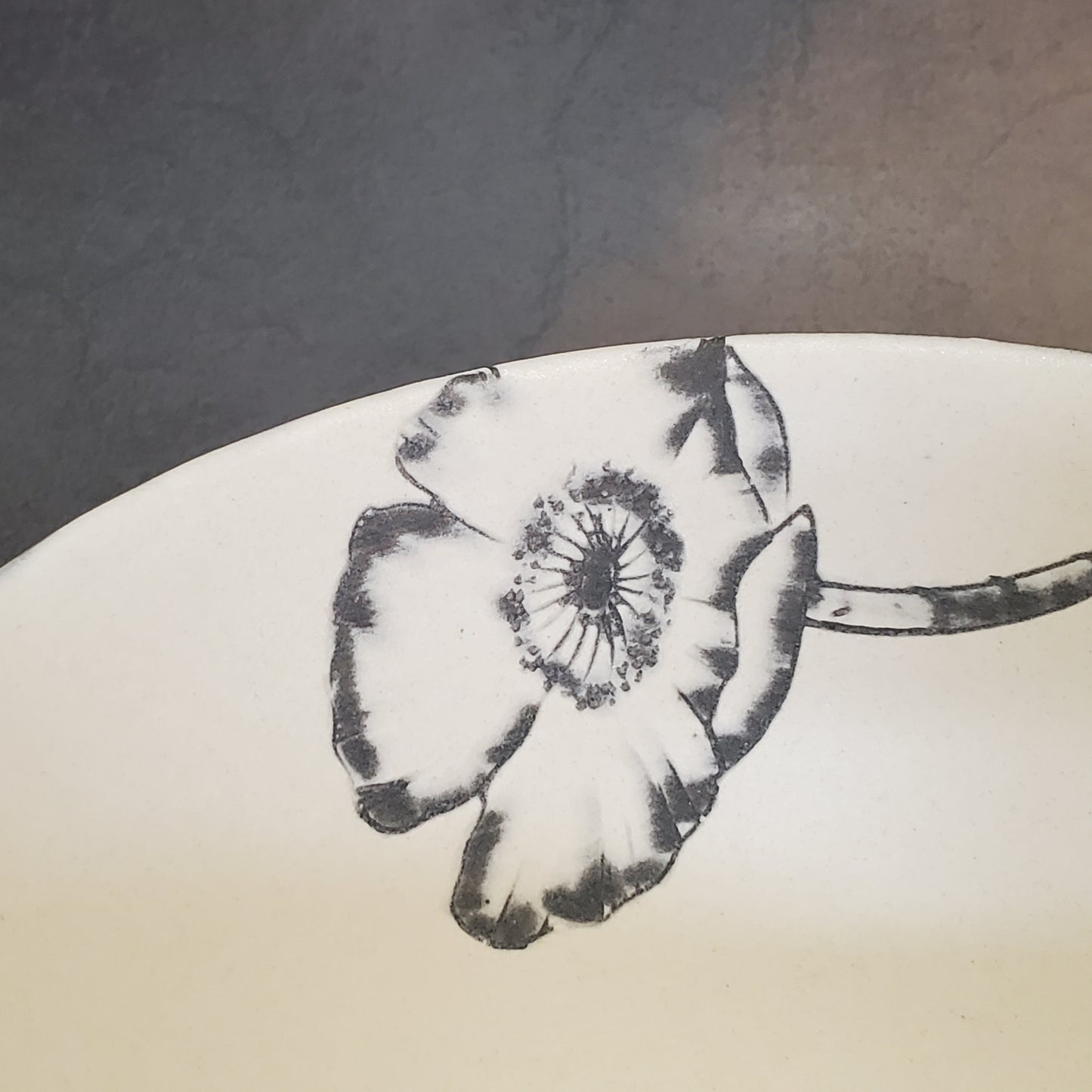 掻き落としbowl「芥子」