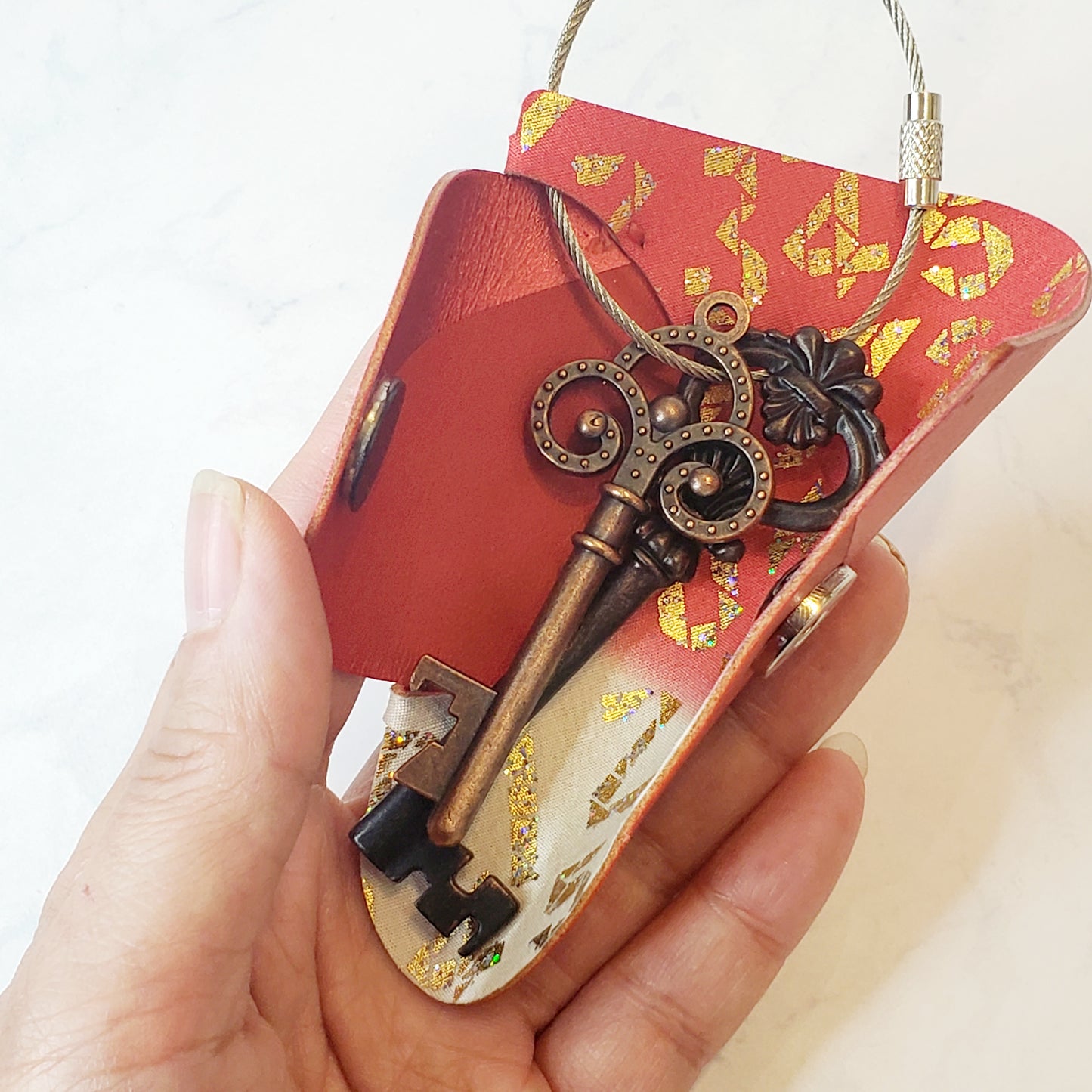 key wrap -color- qingshaonayan red