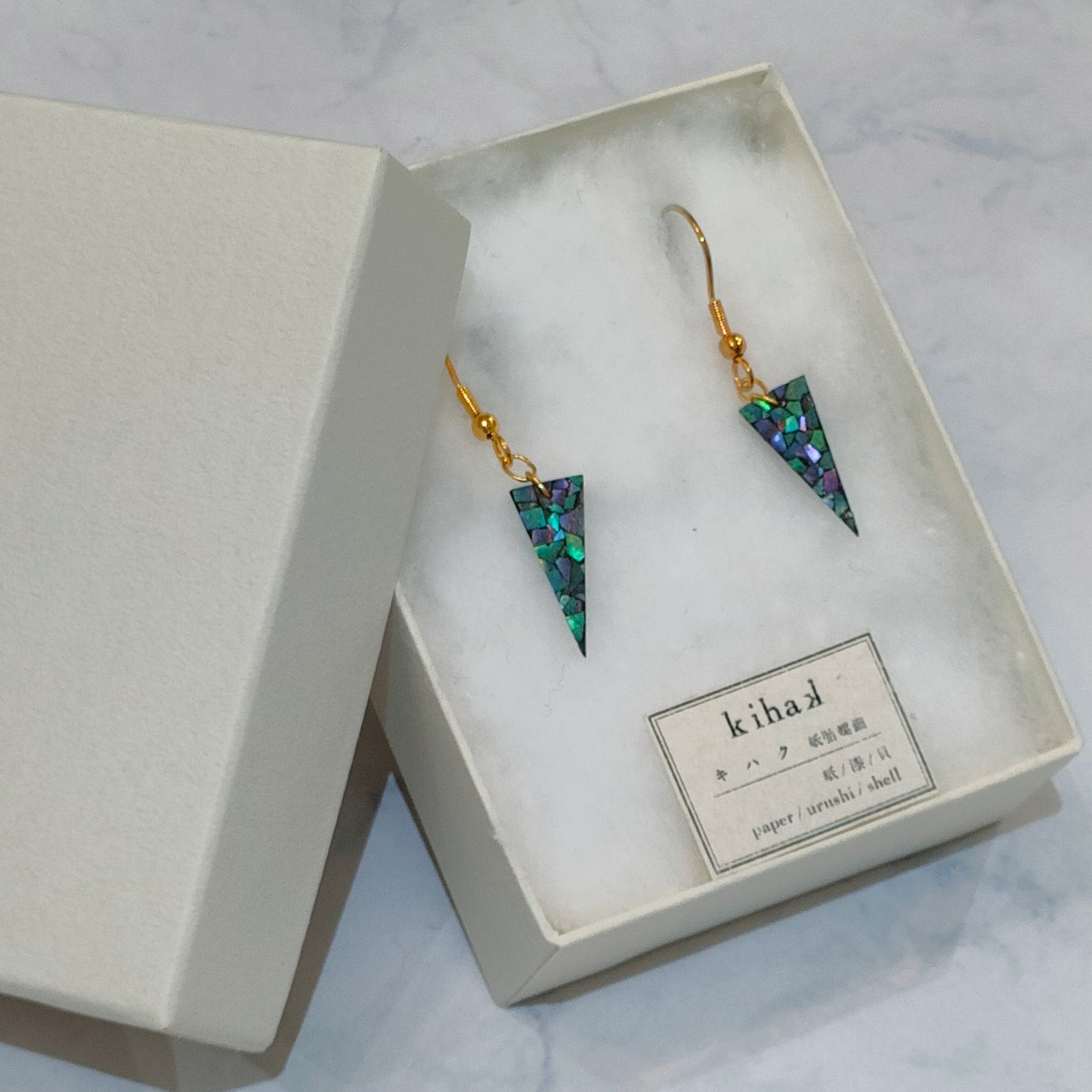 紙胎螺鈿キハク「逆三角」ピアス