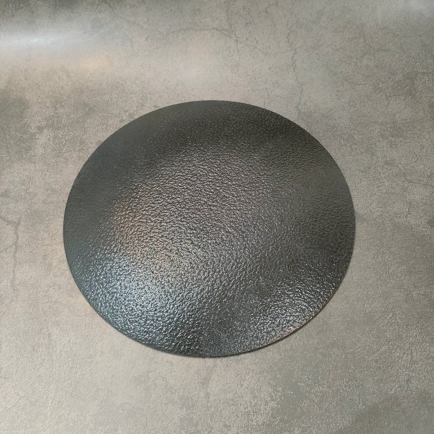 金彩ガラス皿 桜散らし(24cm・丸形)