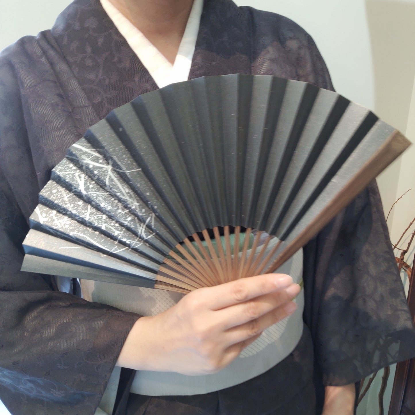 金彩扇子 箔図 image2 唐木