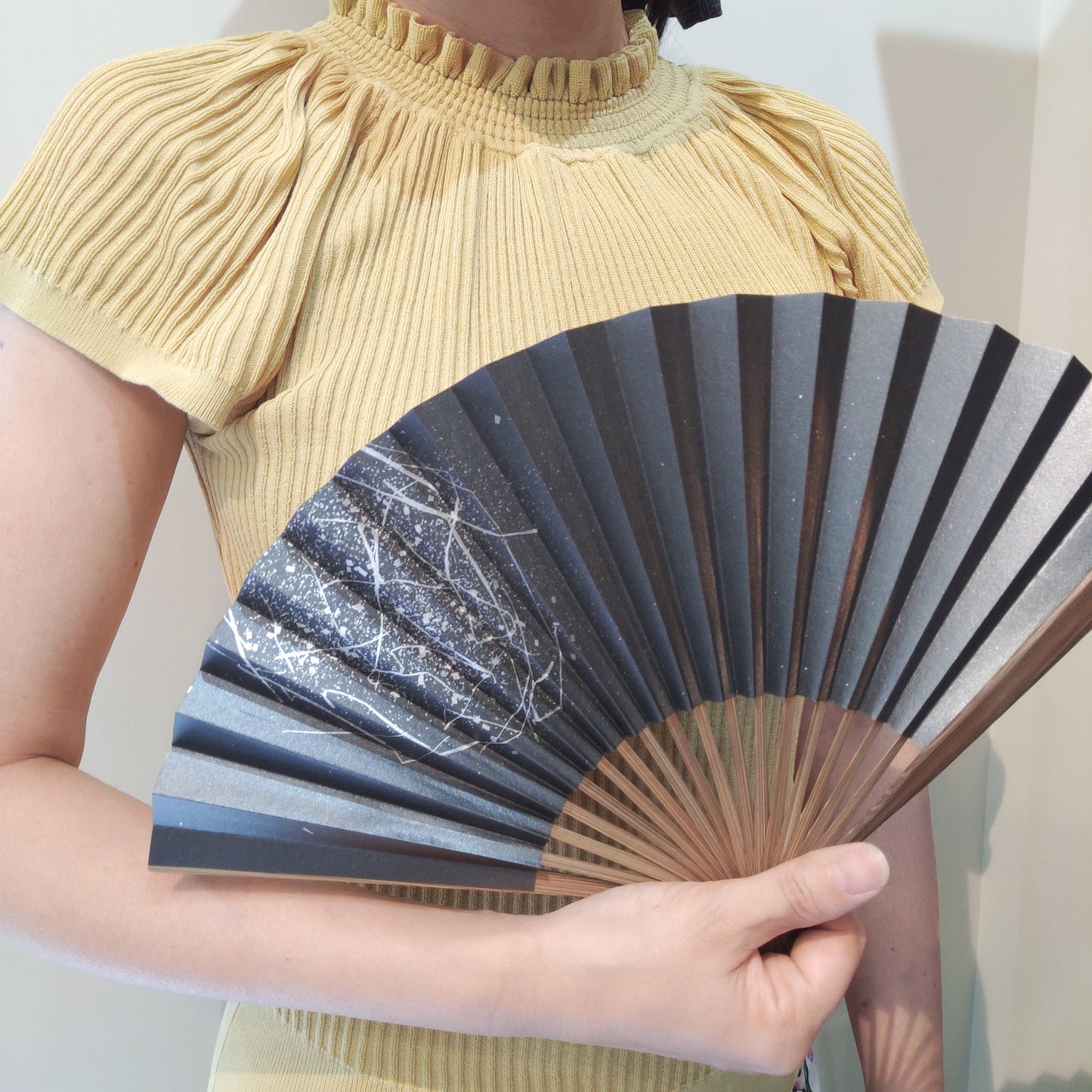金彩扇子 箔図 image2 唐木