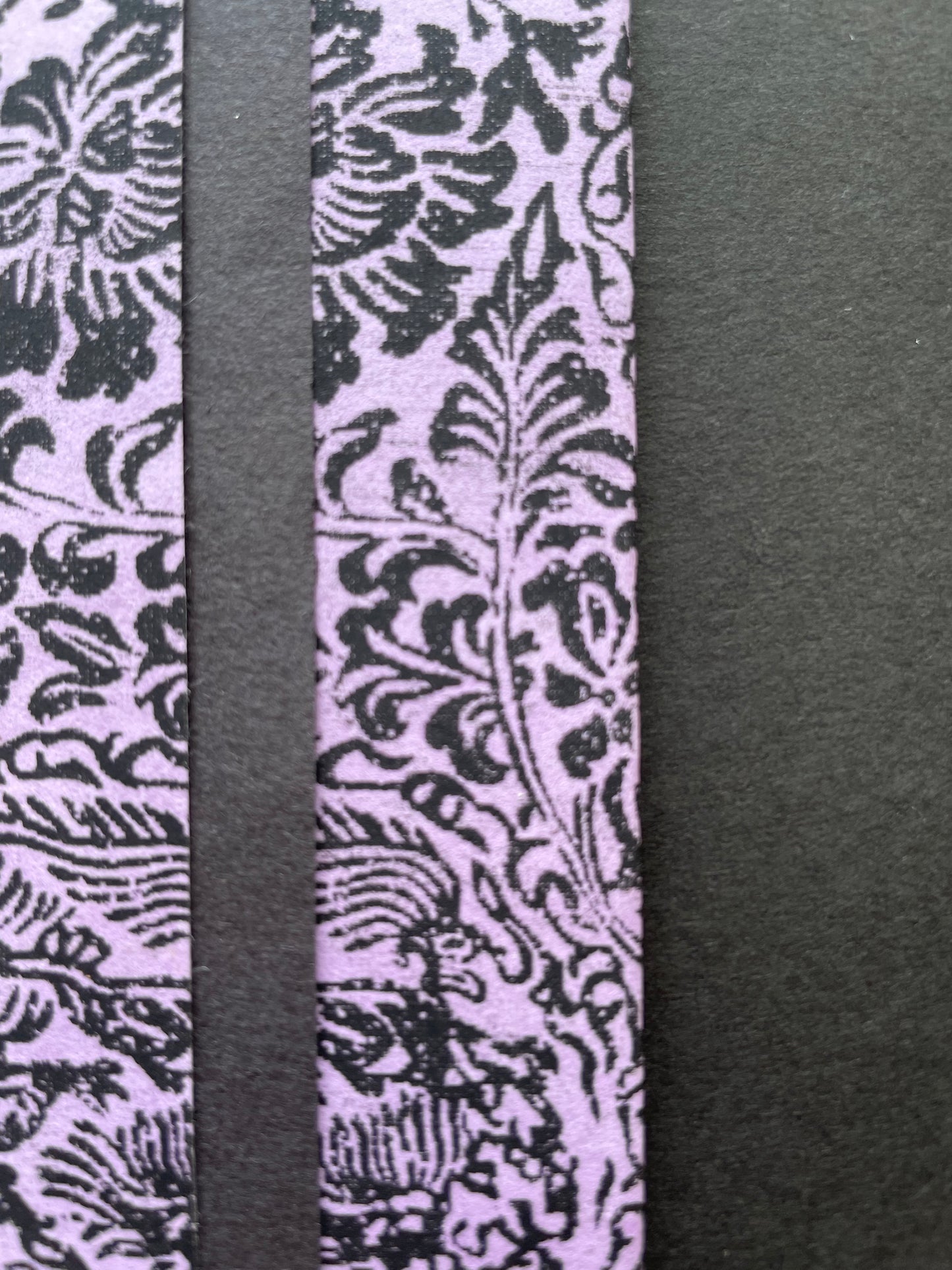 Gift ⑬ Arabesque, purple, stripes
