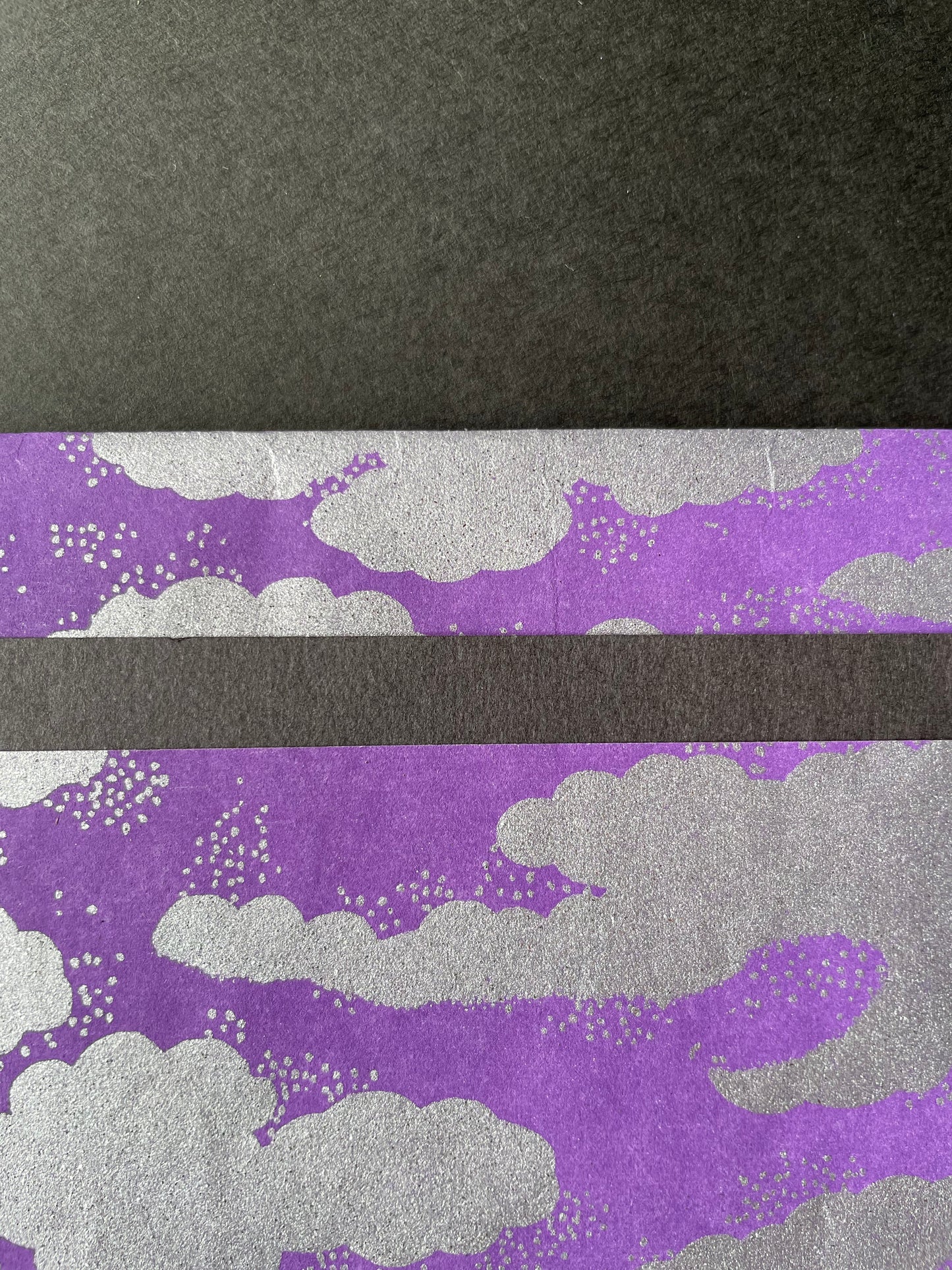 Okurifumi (10) clouds, purple, stripes