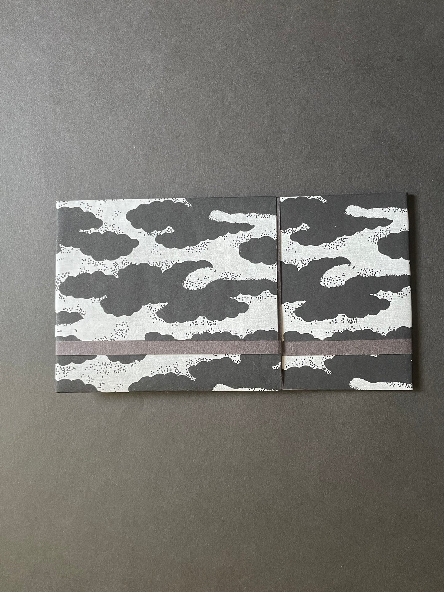 Okurifumi ⑫ Cloud/Gray/Stripes