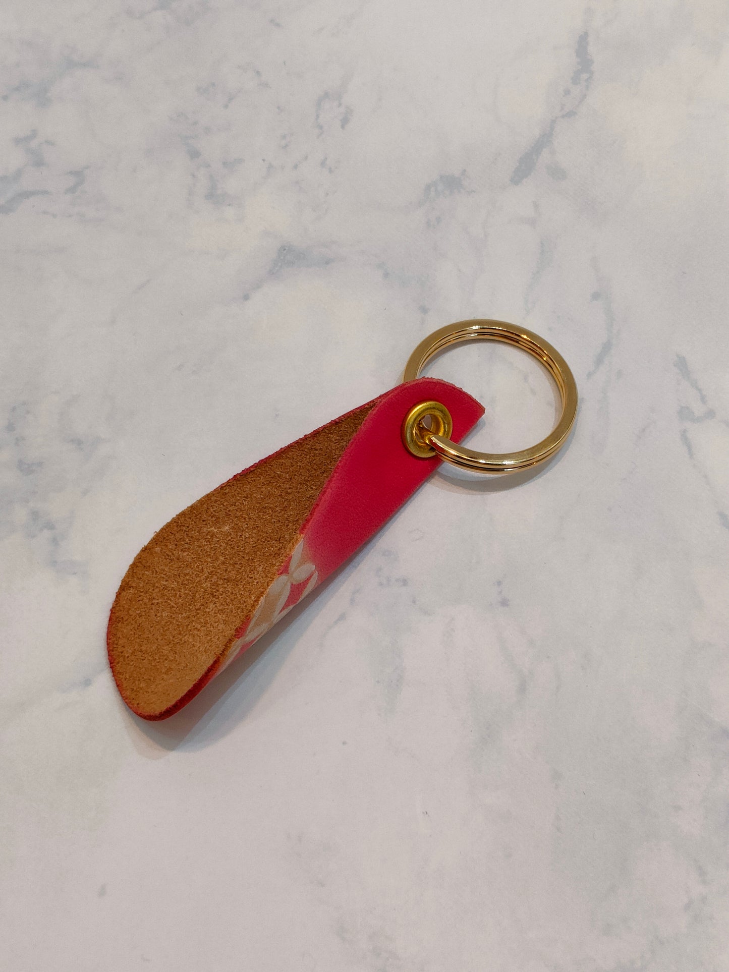 Cloisonne/cowhide key ring